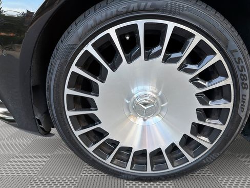 Used 2015 Mercedes-Benz S 550 Sedan image 19