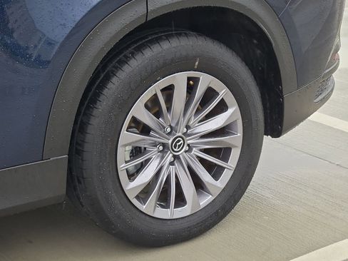 Used 2025 MAZDA CX-90 3.3 Turbo w/ Preferred Package image 11