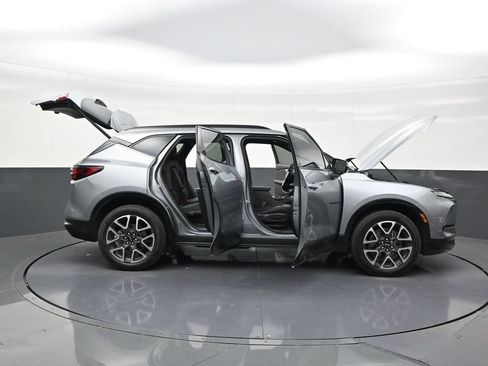 Used 2023 Chevrolet Blazer RS w/ Enhanced Convenience Package FWD image 29