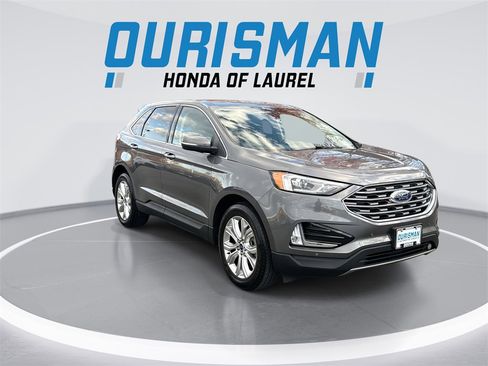 Used 2022 Ford Edge Titanium image 2