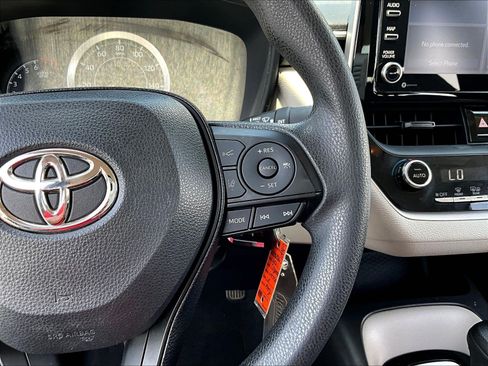 Used 2021 Toyota Corolla LE w/ Carpet Mat Package (TMS) FWD image 11