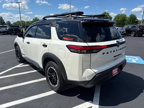 Used 2023 Nissan Pathfinder Rock Creek AWD/4WD image 6