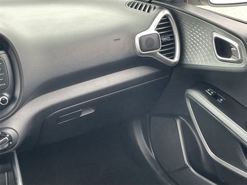Used 2023 Kia Soul LX w/ Option Group 015 image 17