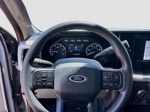 Used 2025 Ford F250 XL w/ STX Appearance Package AWD/4WD image 13