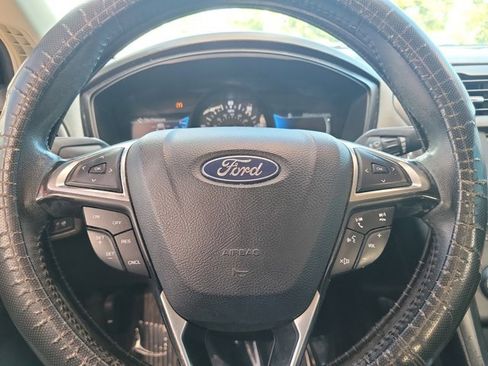Used 2018 Ford Fusion SE w/ Equipment Group 601A image 12