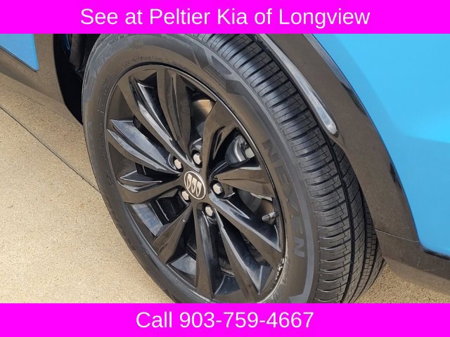 Used 2025 Buick Envista Sport Touring w/ Convenience II Package FWD image 7