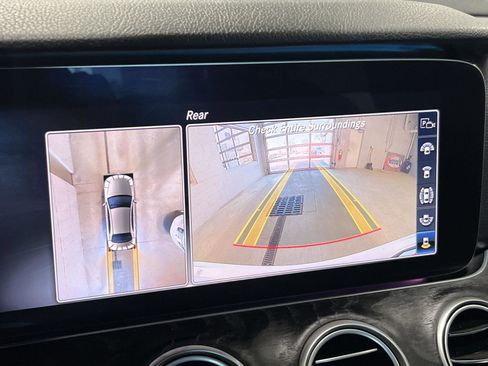 Used 2020 Mercedes-Benz E 350 4MATIC Sedan image 27