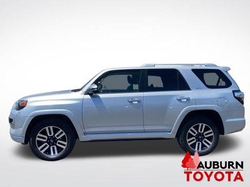 Used 2018 Toyota 4Runner Limited AWD/4WD image 4