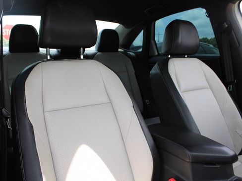 Used 2019 Volkswagen Jetta R-Line FWD image 14