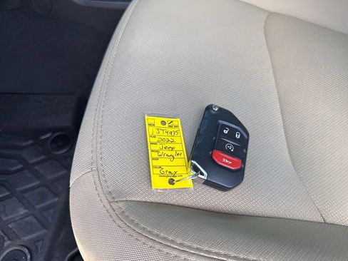 Used 2022 Jeep Wrangler Unlimited Sahara w/ Cold Weather Group image 36