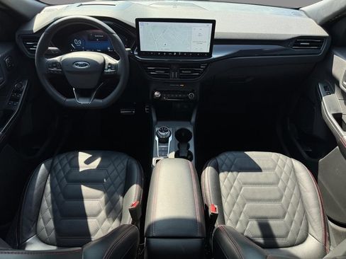 Used 2024 Ford Escape ST-Line Elite w/ Premium Technology Package AWD/4WD image 10