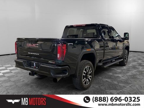 Used 2021 GMC Sierra 3500 AT4 image 3