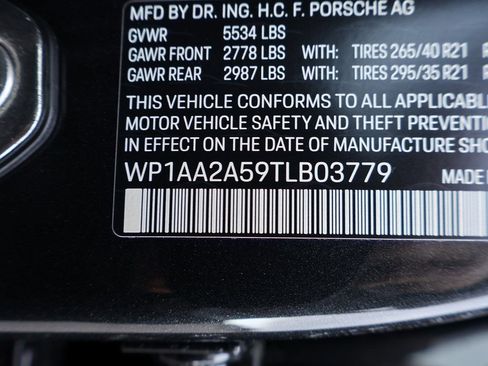 Certified 2026 Porsche Macan Turbo AWD/4WD image 37