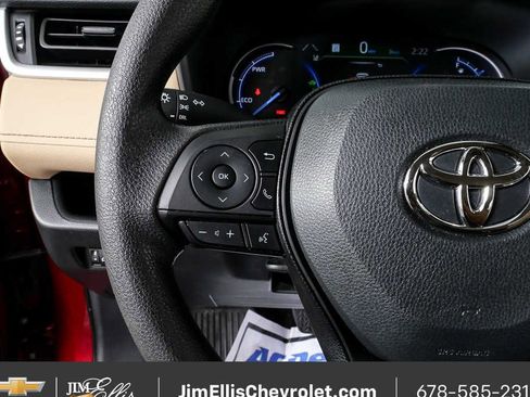 Used 2023 Toyota RAV4 LE AWD/4WD image 9