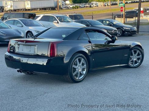 Used 2008 Cadillac XLR RWD image 2