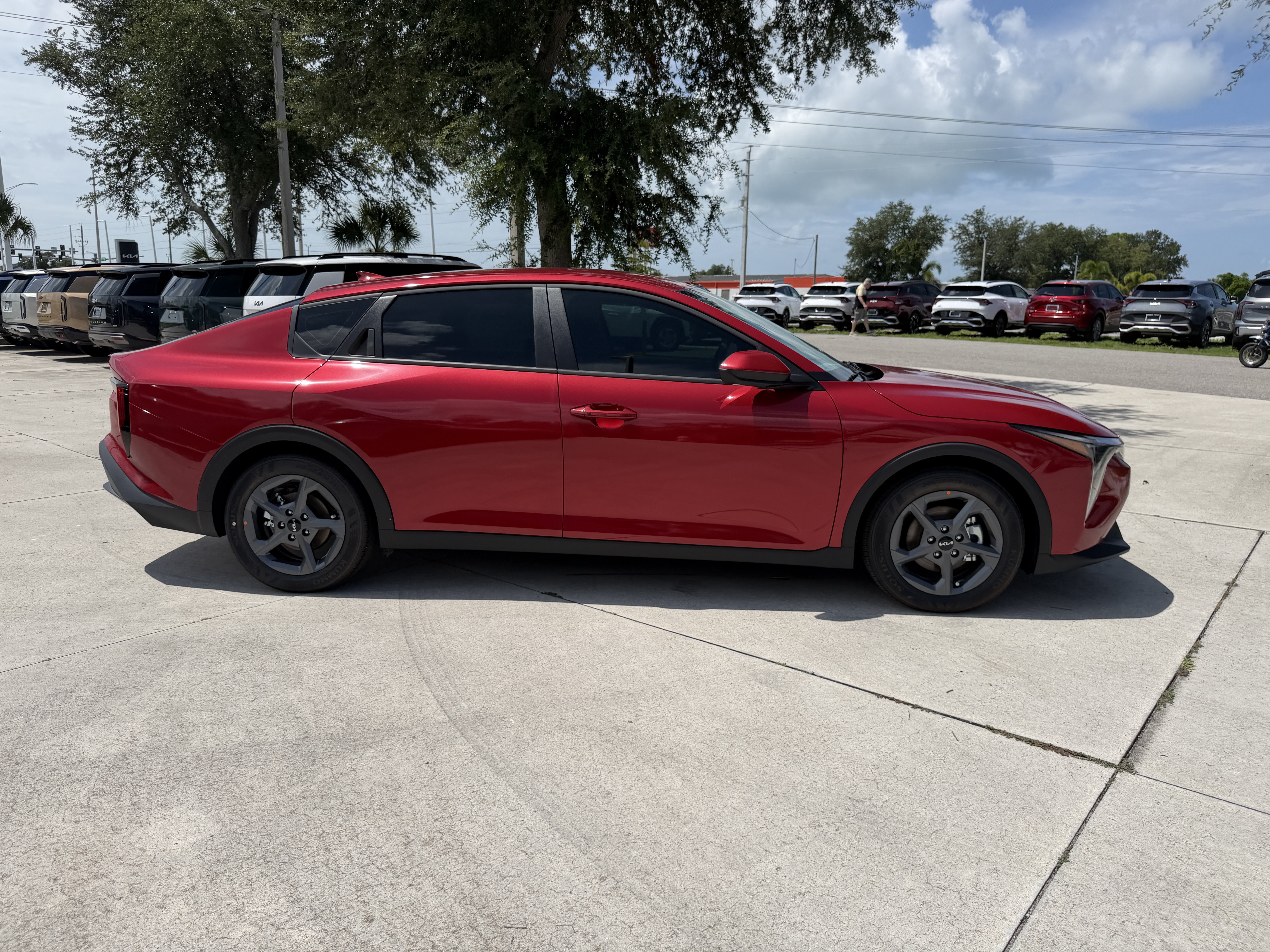 New 2026 Kia K4 FWD image 2