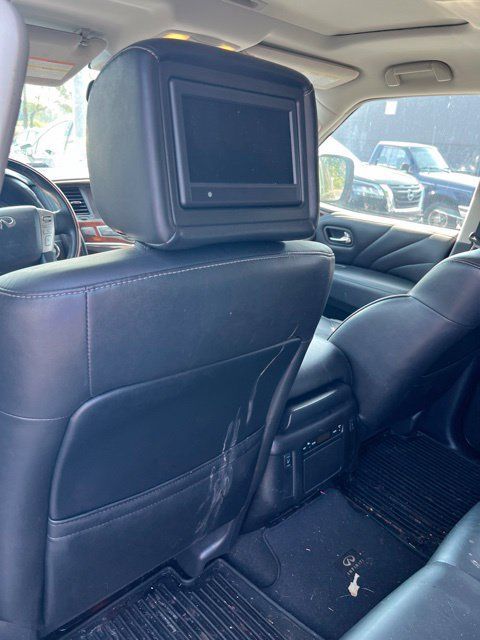 Used 2017 INFINITI QX80 4WD w/ Deluxe Technology Package image 16