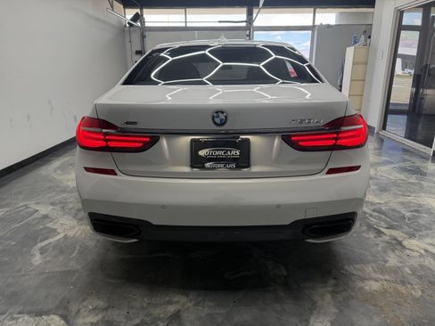 Used 2018 BMW 750Li xDrive AWD/4WD image 12