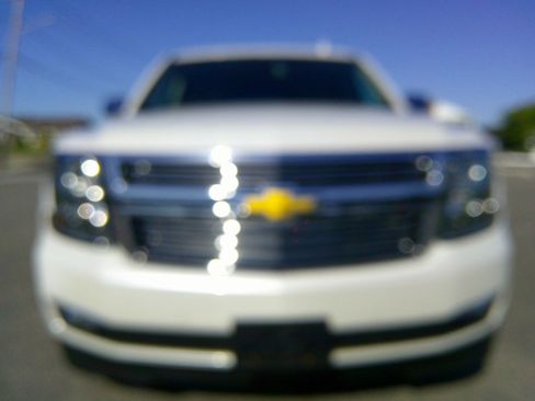 Used 2016 Chevrolet Tahoe LTZ AWD/4WD image 9