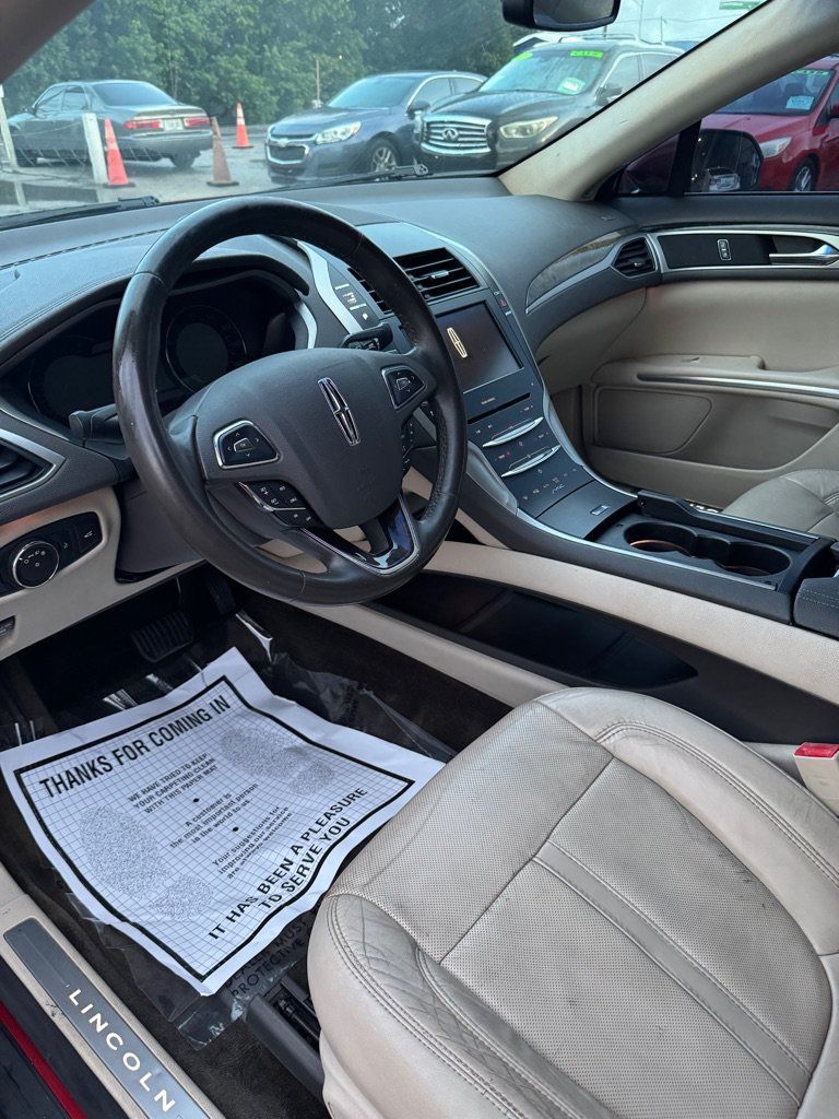Used 2016 Lincoln MKZ w/ Equipment Group 300A Reserve FWD image 8