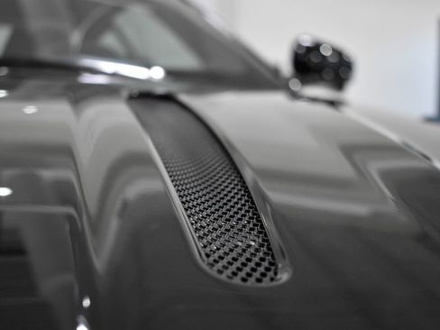 Used 2024 Aston Martin DB12 Coupe RWD image 16