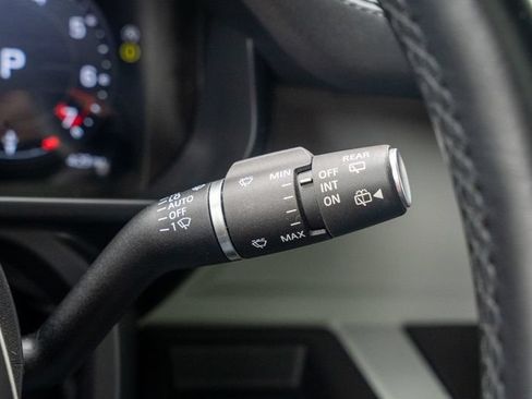 Used 2023 Land Rover Defender 130 SE AWD/4WD image 27