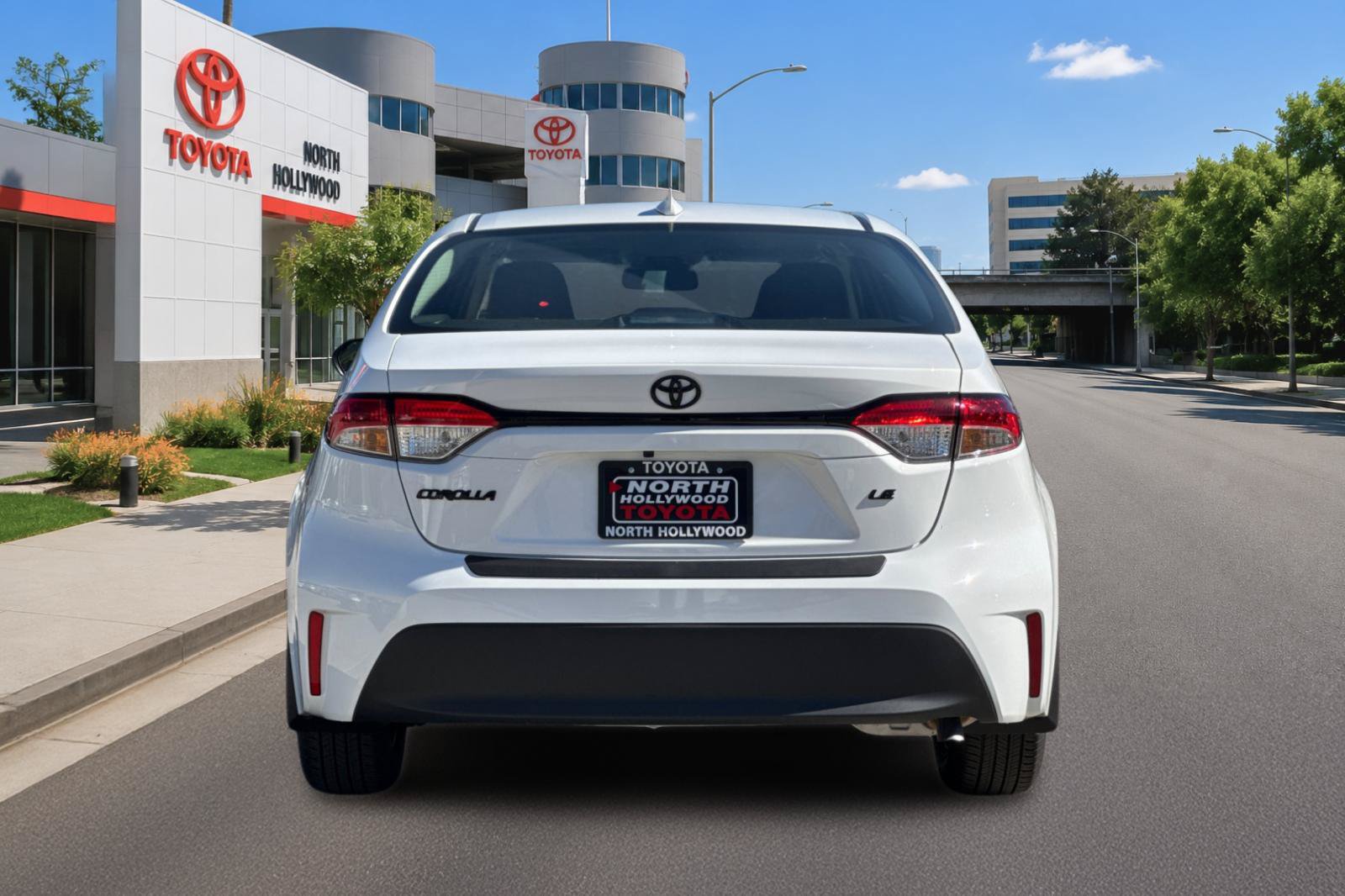 New 2027 Toyota Corolla LE FWD image 4