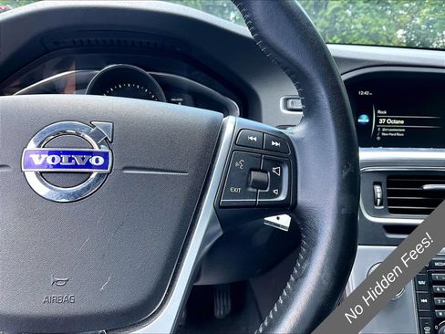 Used 2017 Volvo V60 T5 Premier w/ Convenience Package AWD/4WD image 17