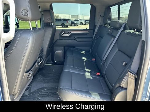 Used 2024 GMC Sierra 2500 Denali w/ Denali Reserve Package image 35