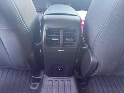 Used 2023 Ford Escape Active AWD/4WD image 32