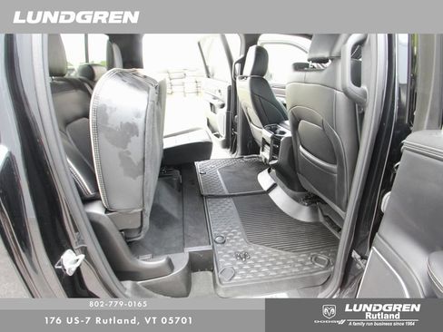 Used 2022 RAM 1500 Laramie AWD/4WD image 9