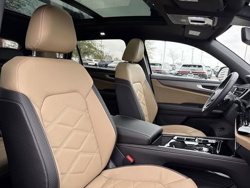 New 2026 Volkswagen Atlas Cross Sport SE image 19