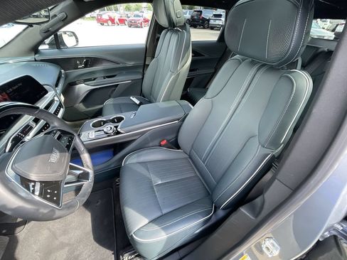 Used 2024 Cadillac Lyriq Luxury w/ Nappa Leather Package RWD image 19