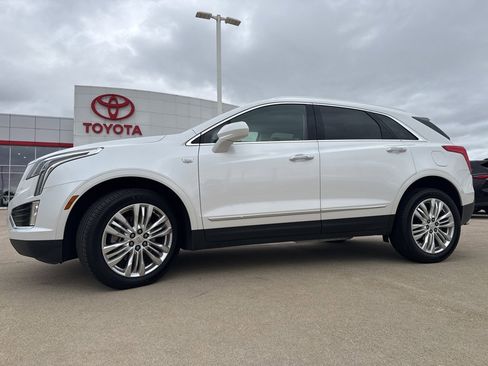 Used 2017 Cadillac XT5 Premium Luxury image 5