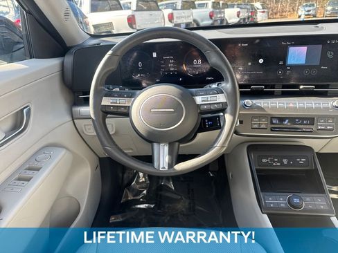 Used 2024 Hyundai Kona Limited image 18