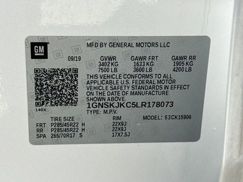 Used 2020 Chevrolet Suburban Premier image 30