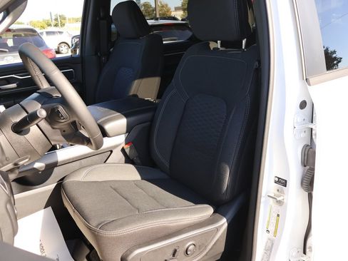 Used 2025 RAM 1500 Big Horn AWD/4WD image 21