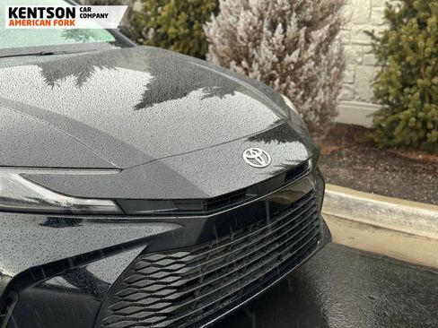 Used 2025 Toyota Camry LE image 14