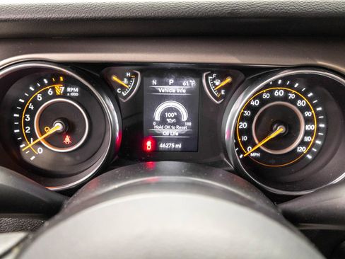 Used 2021 Jeep Gladiator Sport image 22