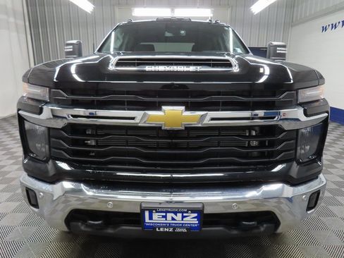 Used 2025 Chevrolet Silverado 2500 LT image 48