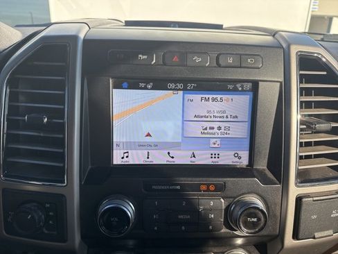 Used 2019 Ford F250 King Ranch w/ King Ranch Ultimate Package image 11