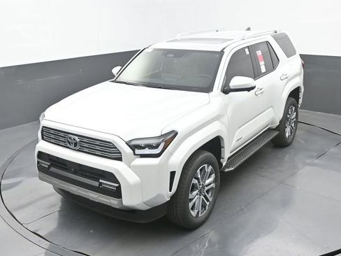 New 2026 Toyota 4Runner Limited AWD/4WD image 31