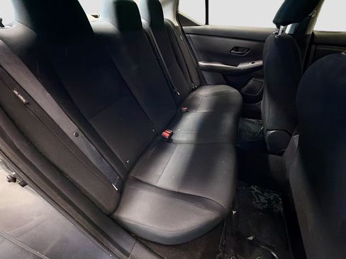 Used 2025 Nissan Sentra S FWD image 14