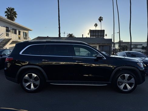 Used 2021 Mercedes-Benz GLS 450 4MATIC image 4