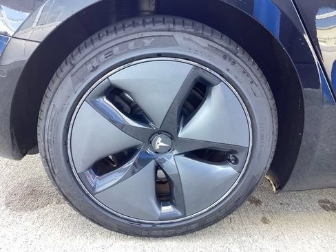 Used 2018 Tesla Model 3 Long Range AWD/4WD image 8