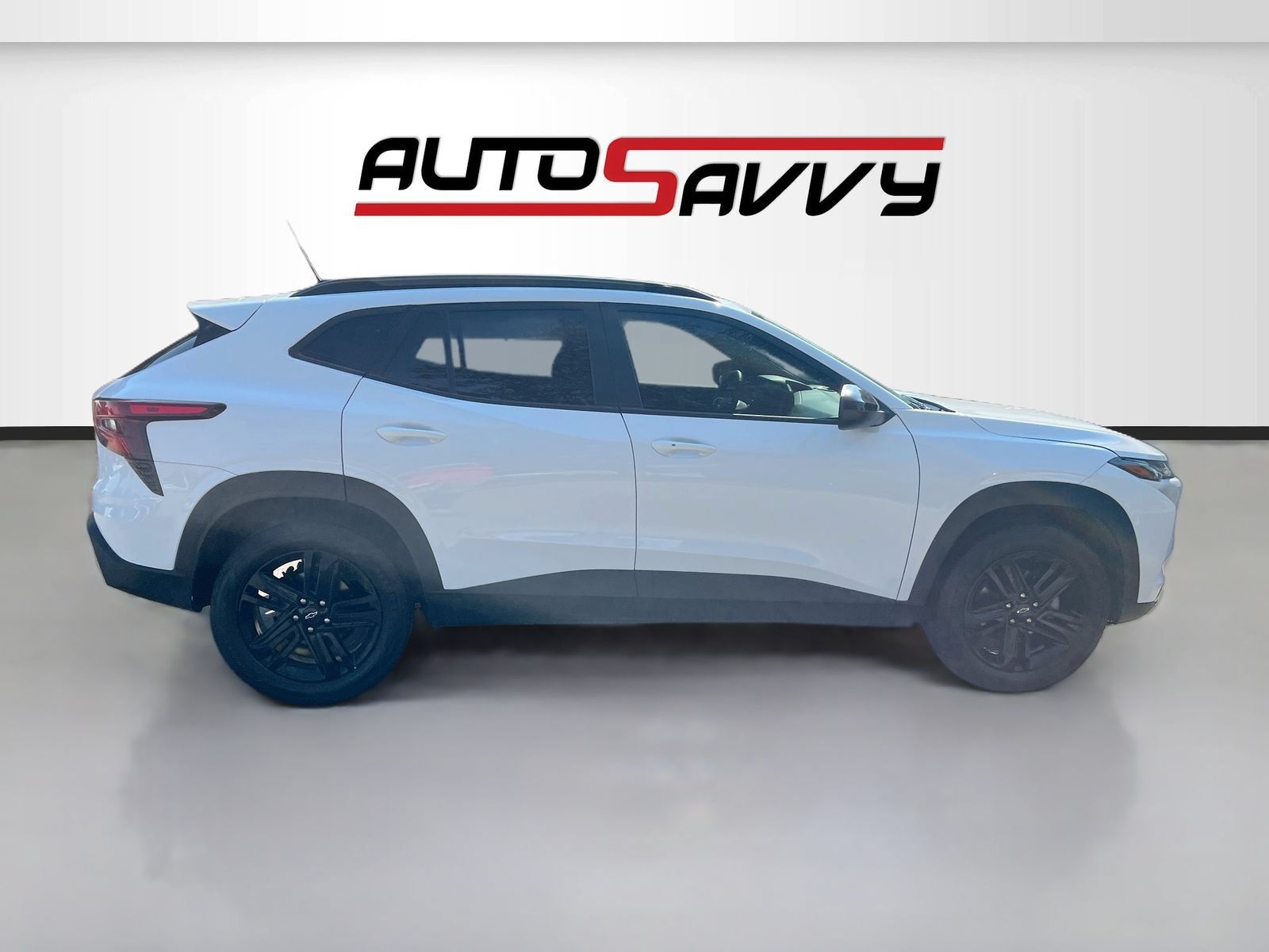 Used 2025 Chevrolet Trax ACTIV w/ Sunroof Package FWD image 8