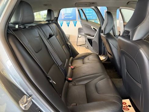 Used 2016 Volvo V60 T5 Premier w/ Convenience Package FWD image 24