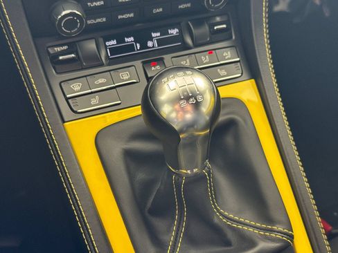 Certified 2022 Porsche 718 Boxster Spyder RWD image 20