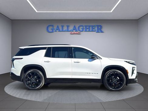 Used 2024 Chevrolet Traverse RS w/ LPO, Floor Liner Package image 3