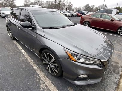 Used 2022 Nissan Altima 2.5 SR